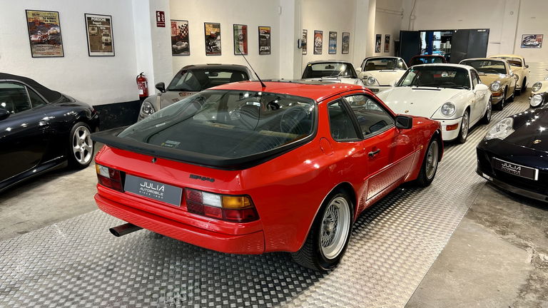 Porsche 944 Coupé