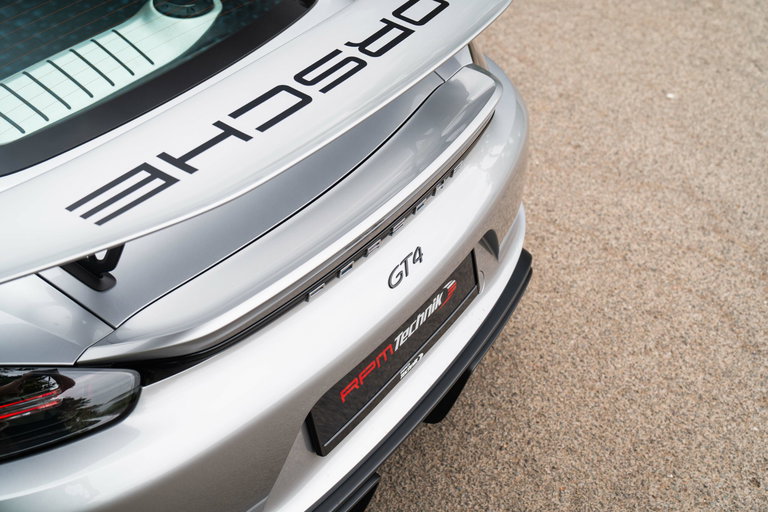 Porsche 718 Cayman GT4