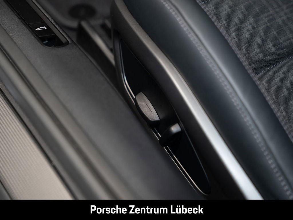 Porsche 992.2 Carrera T