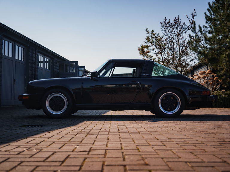 Porsche 911 Carrera 3.2 (US)