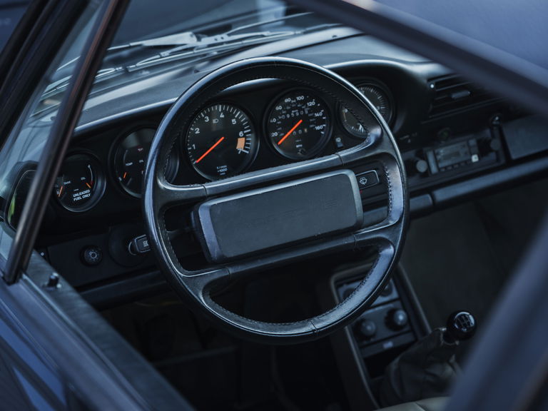 Porsche 911 Carrera 3.2 (US)