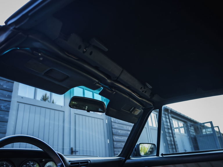 Porsche 911 Carrera 3.2 (US)