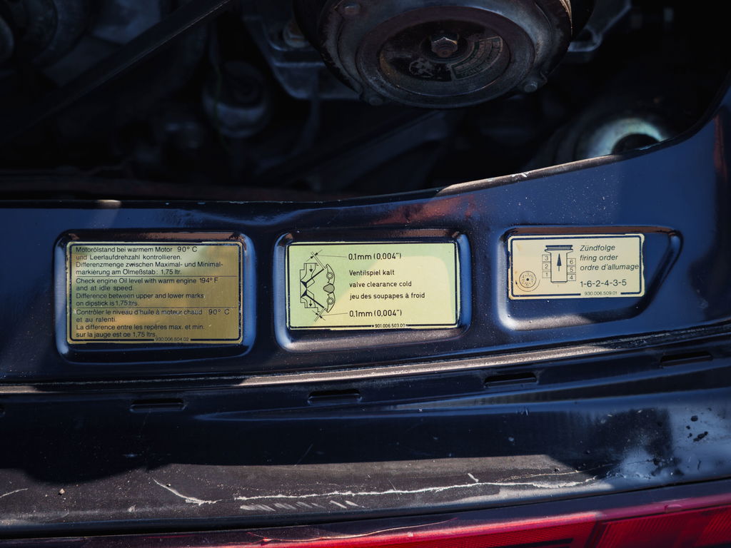 Porsche 911 Carrera 3.2 (US)