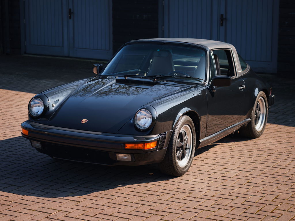 Porsche 911 Carrera 3.2 (US)