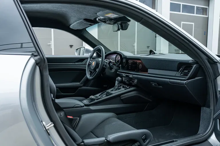 Porsche 992 GT3 Touring