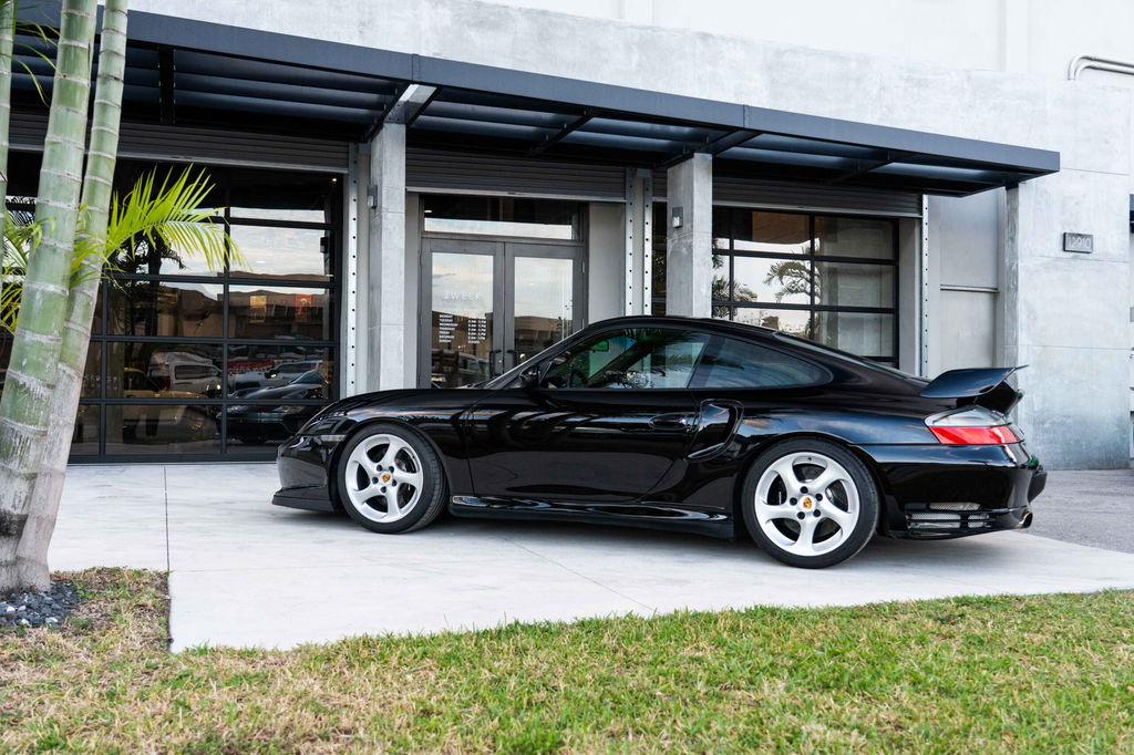 Porsche 996 GT2
