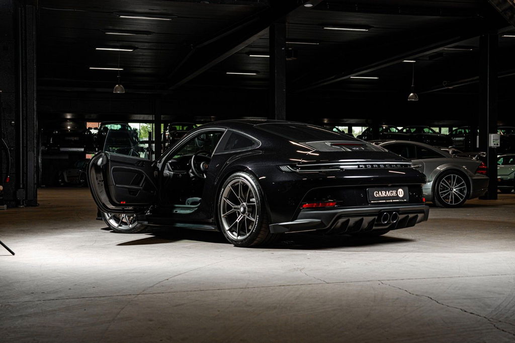 Porsche 992 GT3 Touring