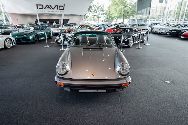 Porsche 911 Carrera 3.2