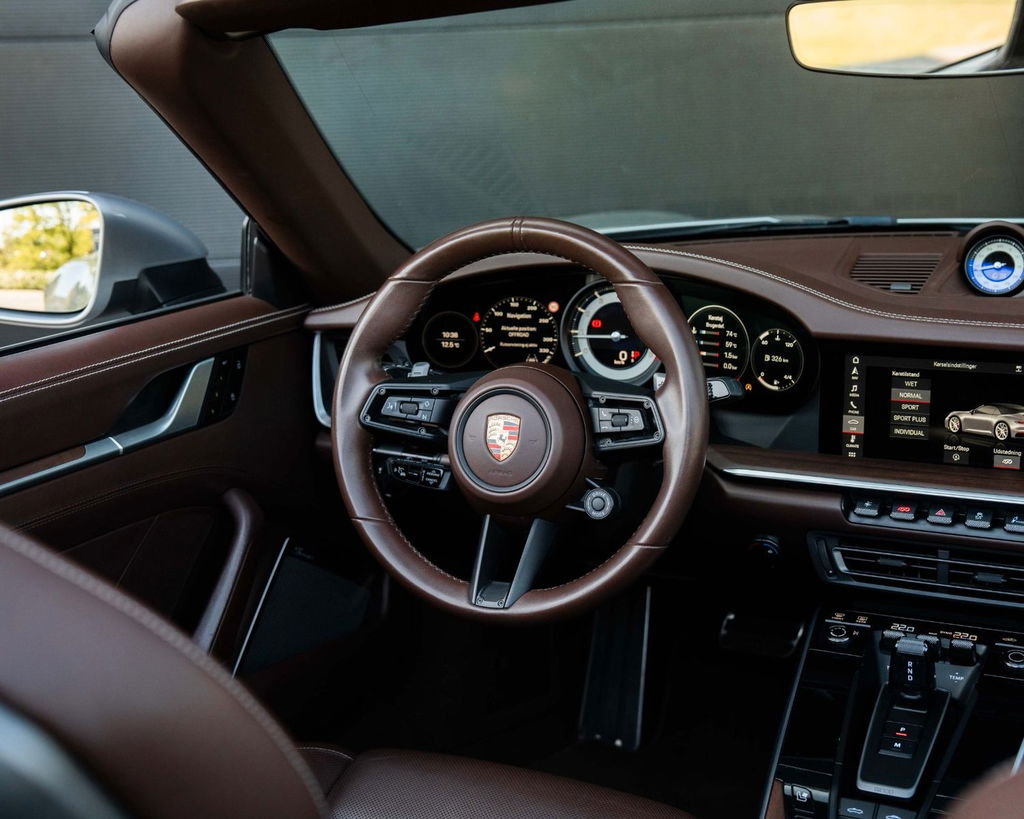 Porsche 992 Carrera 4S