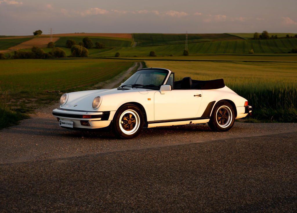 Porsche 911 Carrera 3.2