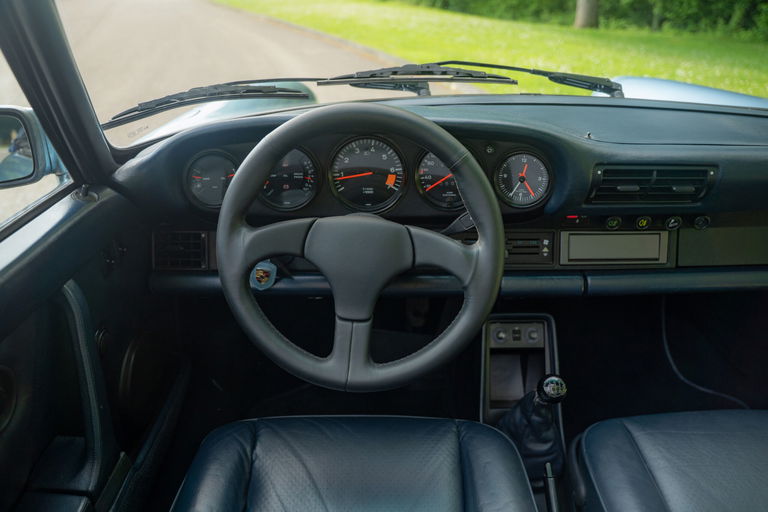 Porsche 911 Carrera 3.2