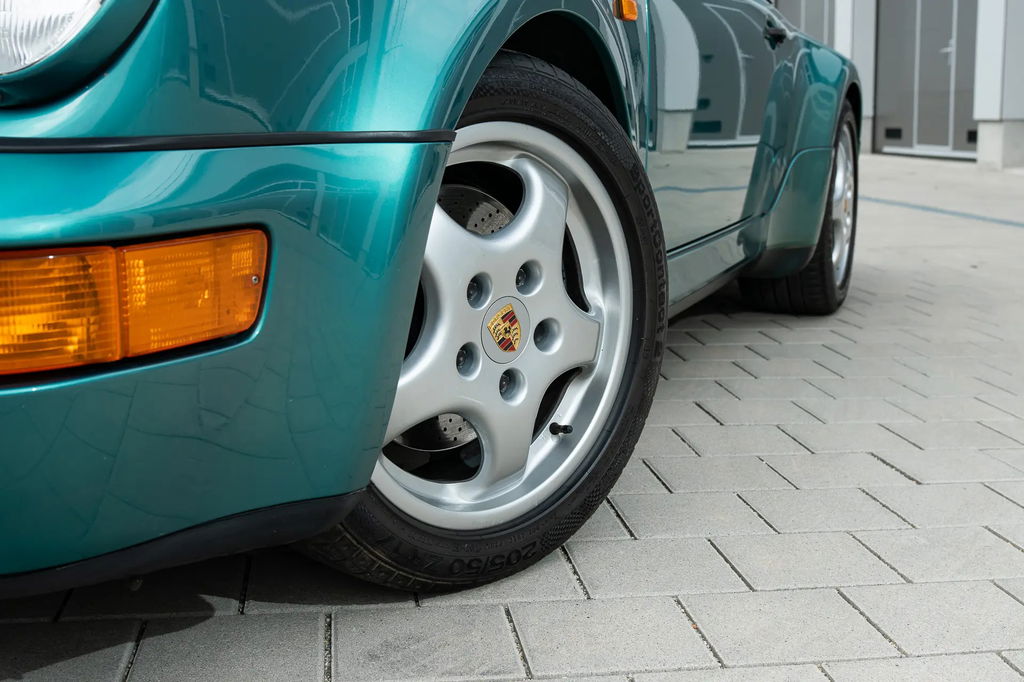 Porsche 964 Carrera 2 Cabrio WTL