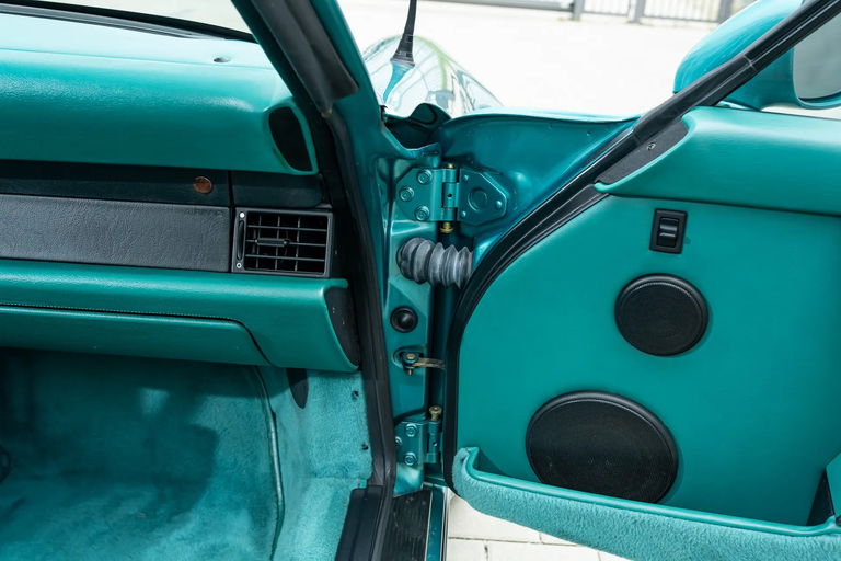 Porsche 964 Carrera 2 Cabrio WTL