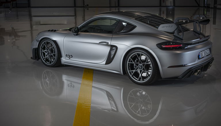 Porsche 718 Cayman GT4 RS