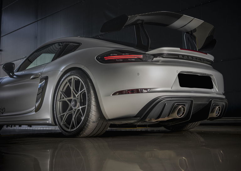 Porsche 718 Cayman GT4 RS