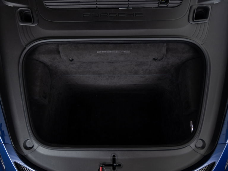 Porsche 718 Cayman GT4 RS