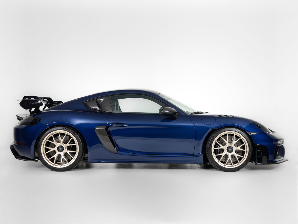 Porsche 718 Cayman GT4 RS