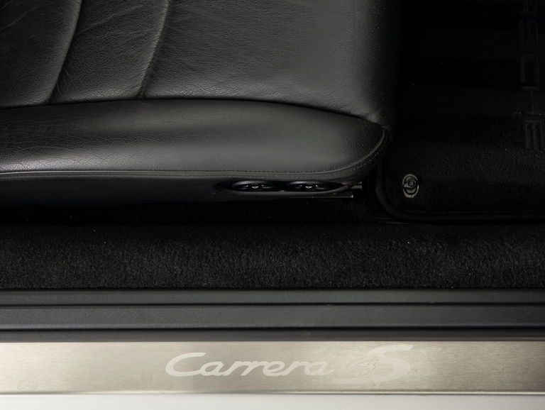 Porsche 993 Carrera 4S