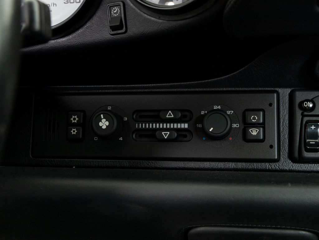 Porsche 993 Carrera 4S