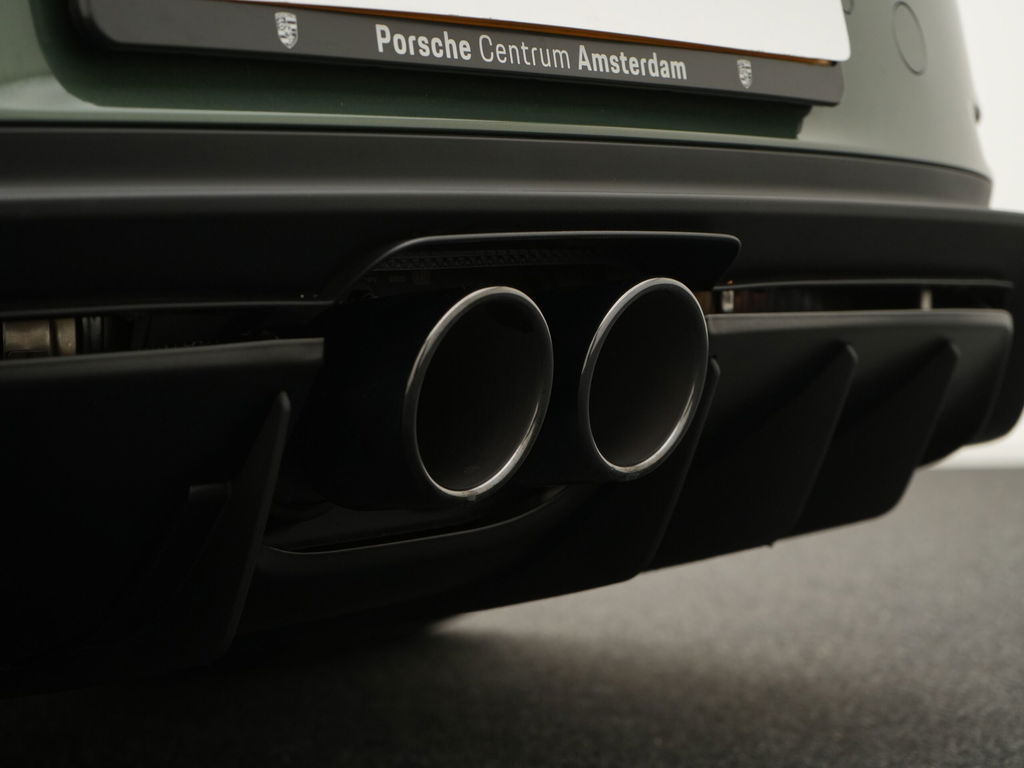 Porsche 992 GT3 Touring