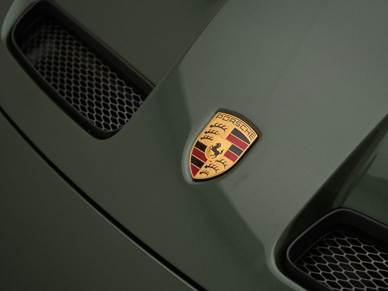 Porsche 992 GT3 Touring