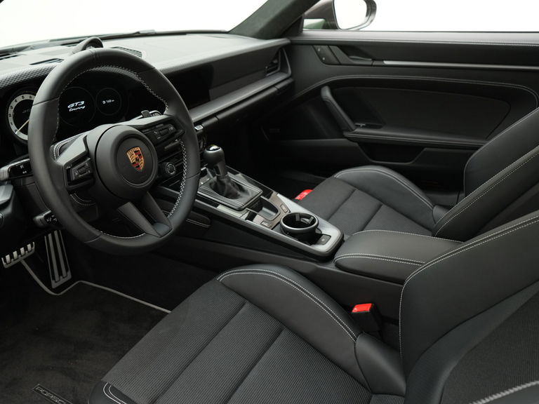 Porsche 992 GT3 Touring