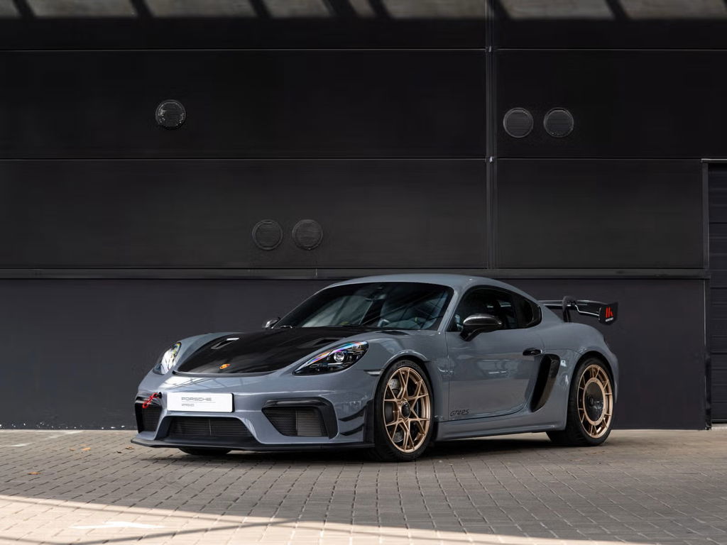 Porsche 718 Cayman GT4 RS