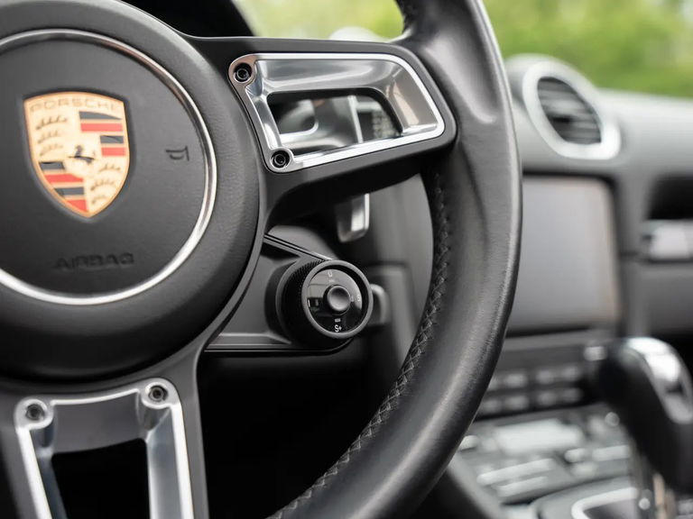 Porsche 718 Boxster T