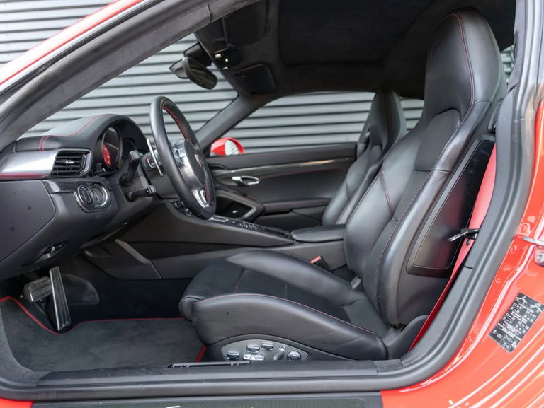 Porsche 991 Carrera