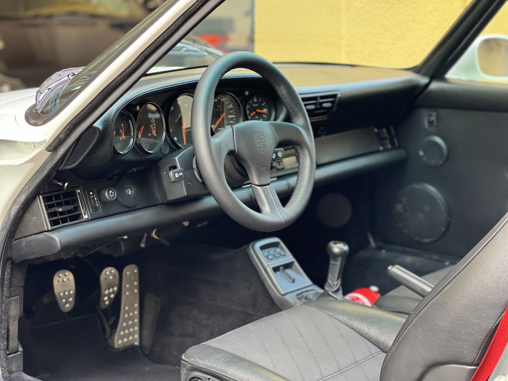 Porsche 964 Carrera 2