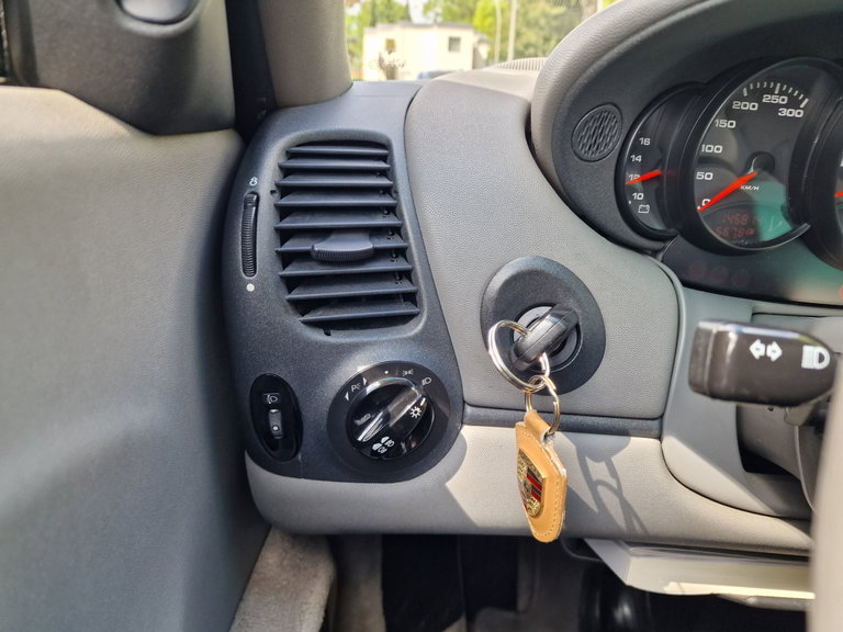 Porsche 996 Carrera