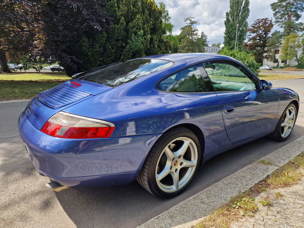 Porsche 996 Carrera