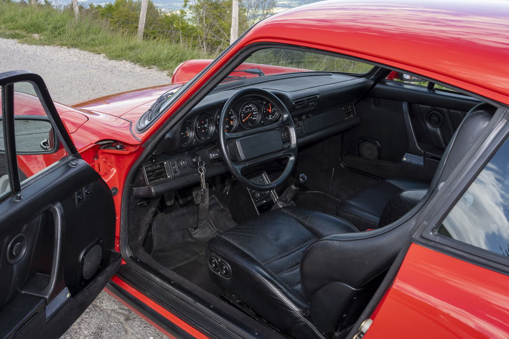 Porsche 911 Turbo 3.3