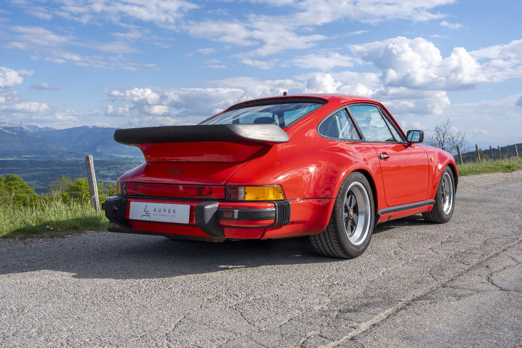 Porsche 911 Turbo 3.3