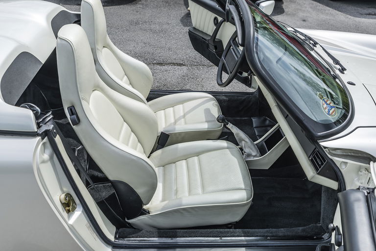 Porsche 911 Carrera 3.2 Speedster