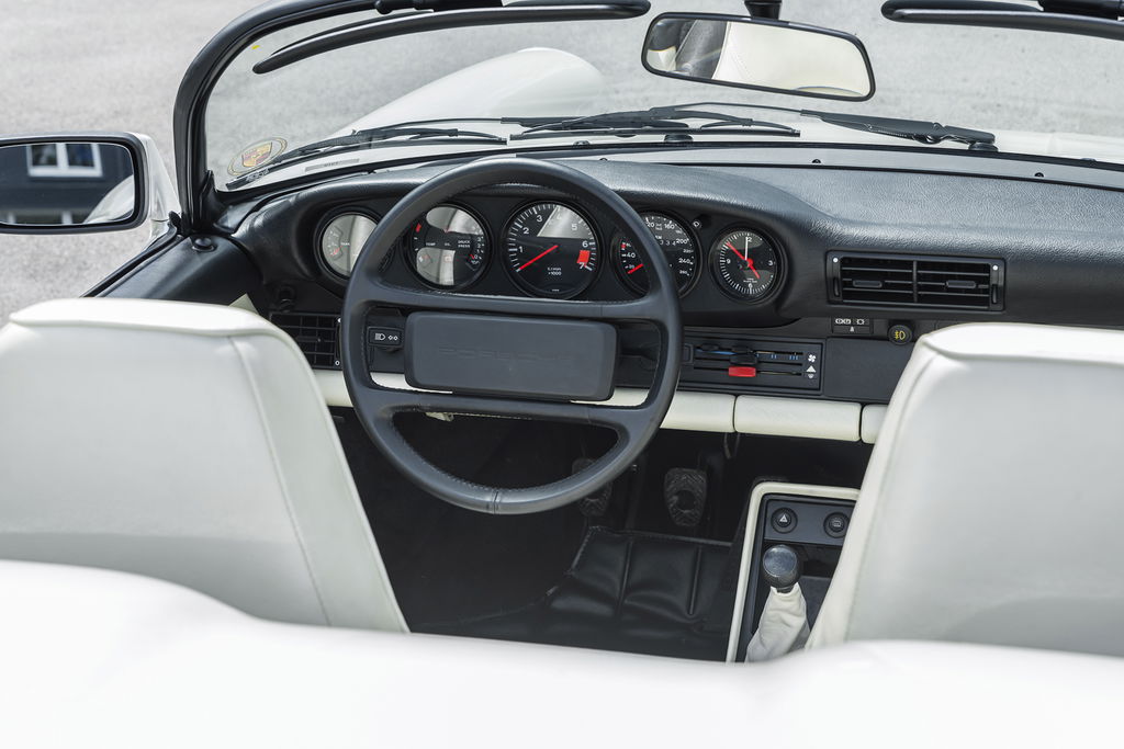 Porsche 911 Carrera 3.2 Speedster