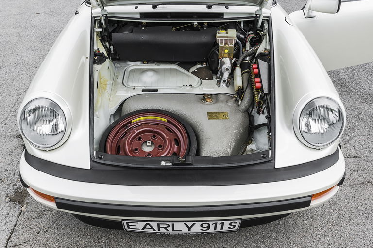 Porsche 911 Carrera 3.2 Speedster