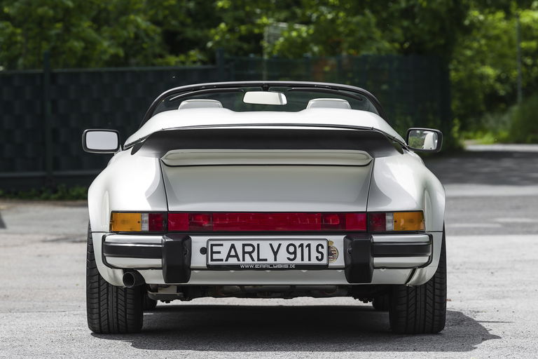 Porsche 911 Carrera 3.2 Speedster