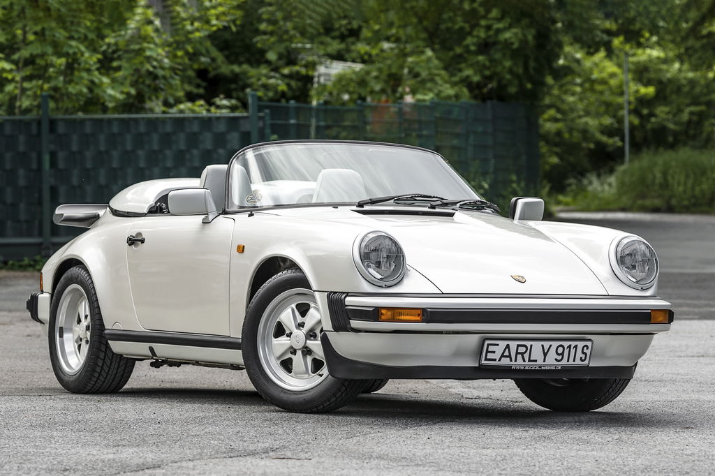 Porsche 911 Carrera 3.2 Speedster