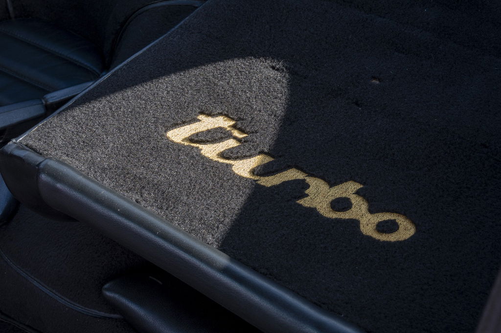 Porsche 911 Turbo 3.3