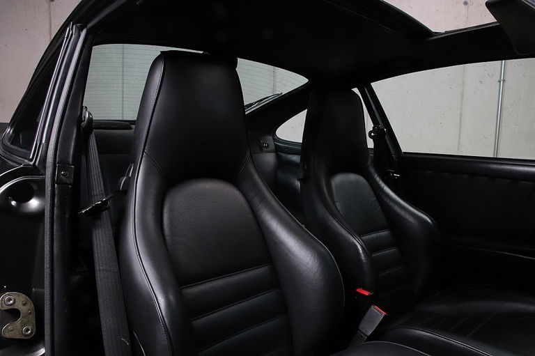 Porsche 911 Turbo 3.3