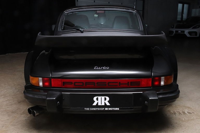 Porsche 911 Turbo 3.3