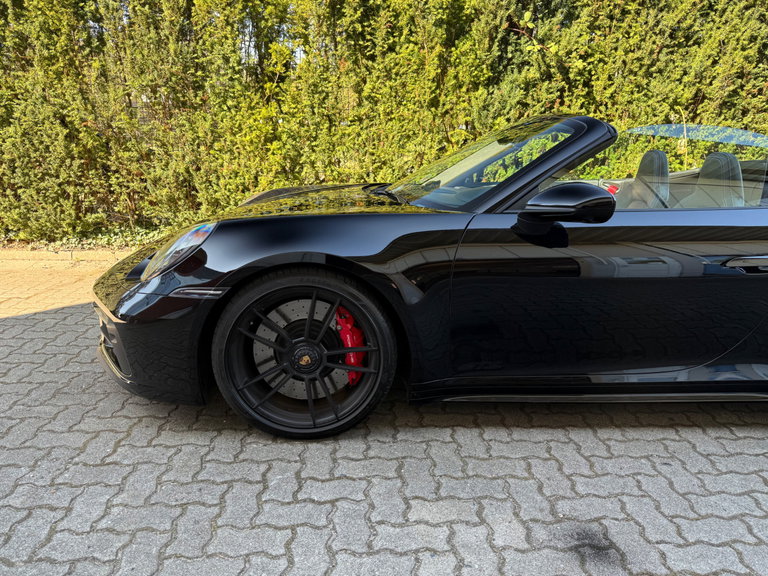 Porsche 992 Carrera GTS