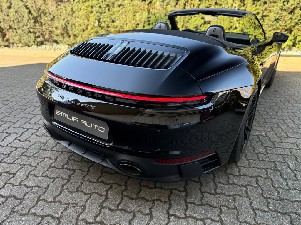 Porsche 992 Carrera GTS