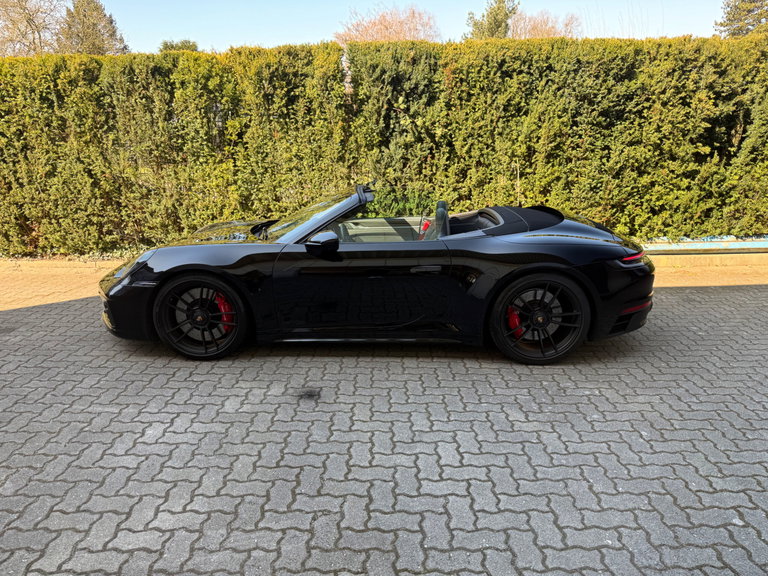 Porsche 992 Carrera GTS