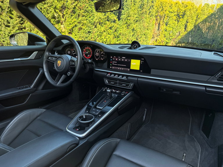Porsche 992 Carrera GTS