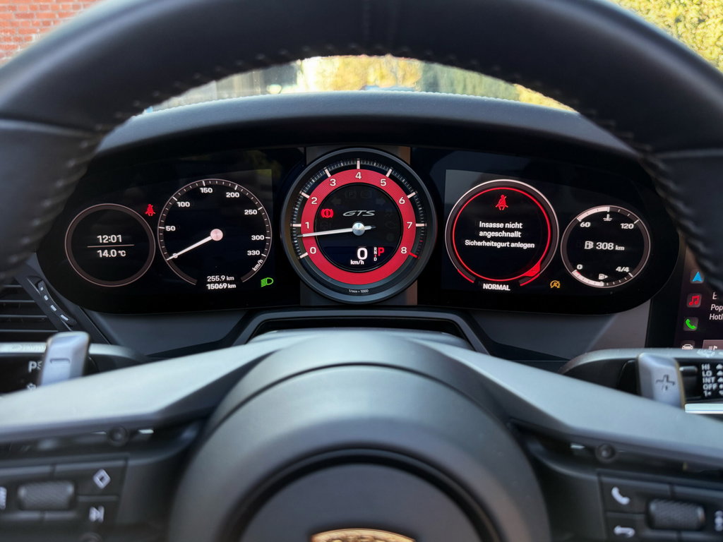 Porsche 992 Carrera GTS
