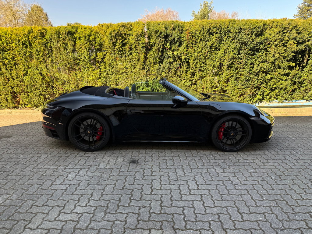 Porsche 992 Carrera GTS