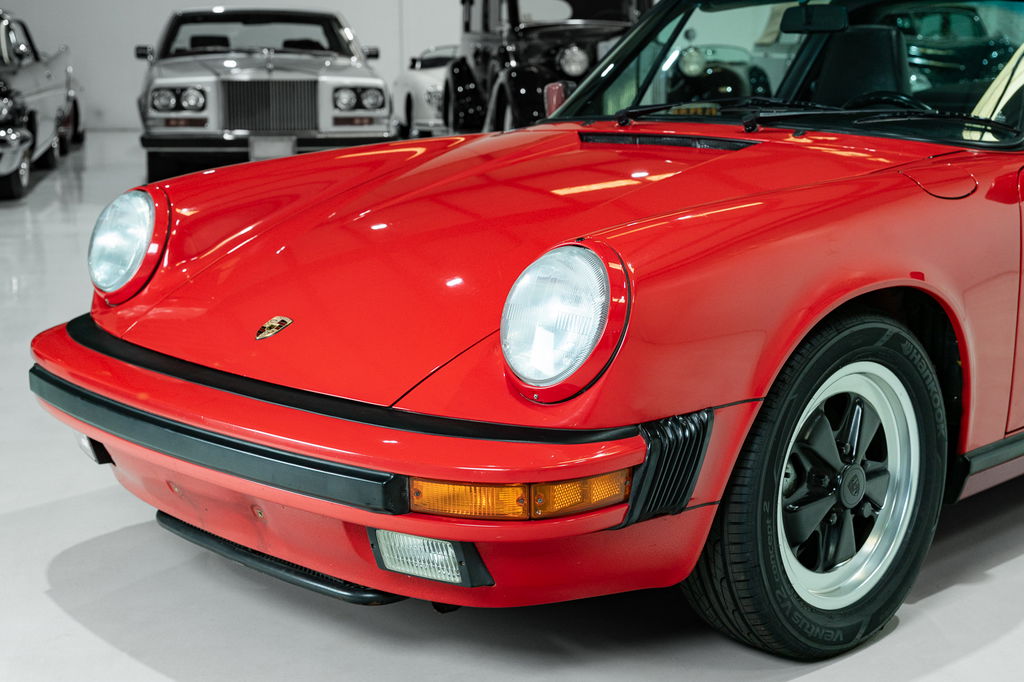 Porsche 911 Carrera 3.2 (US)