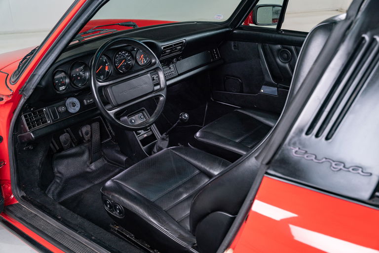 Porsche 911 Carrera 3.2 (US)